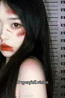 Sau Khi Biến Thành Zombie Bị Bạn Trai Cũ Bắt Được